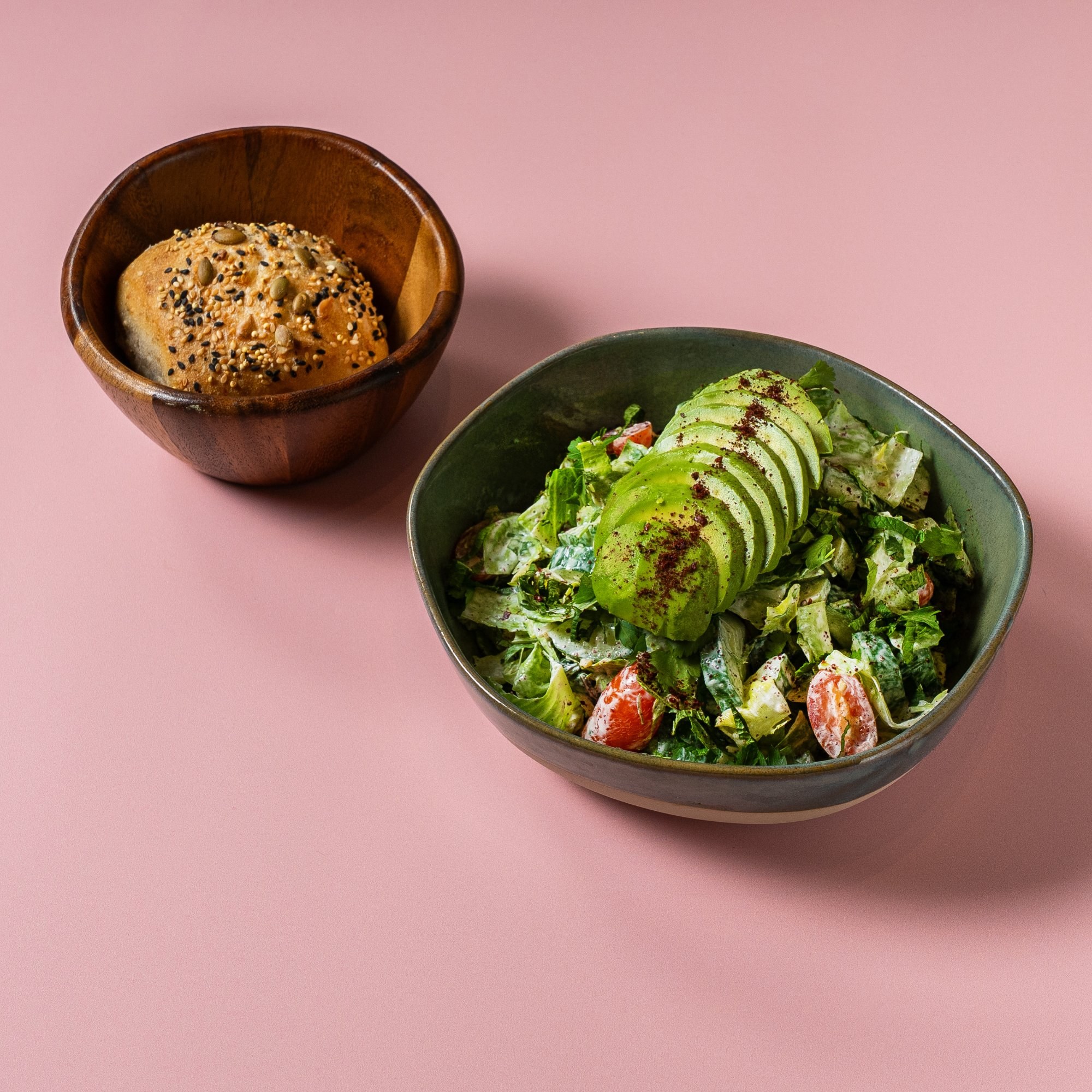 Avocado salad with seeded roll